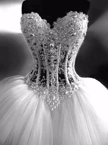 Luxurious Corset Bridal Tulle Wedding Dress