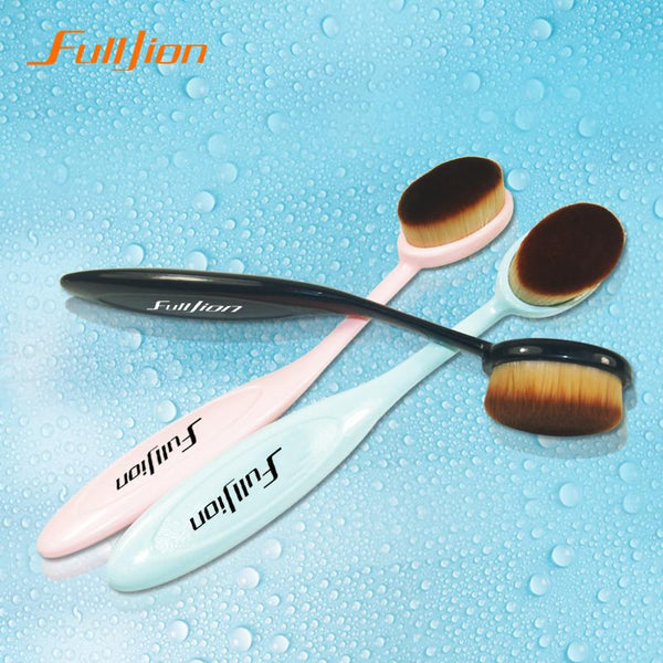 New Design Foundation Brush
